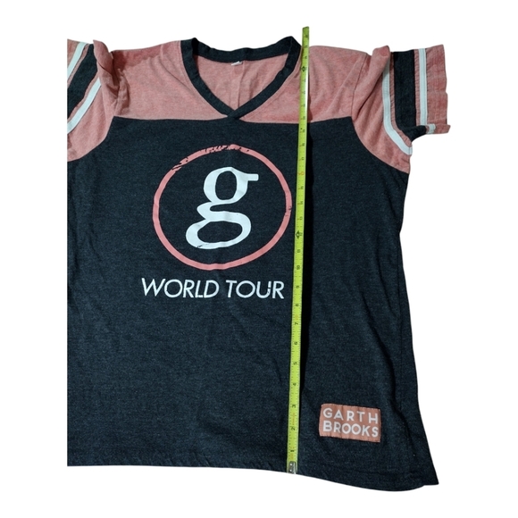 Garth Brooks World Tour Concert T-shirt - Picture 11 of 12